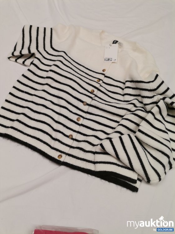 Artikel Nr. 435132 Artikel Nr. 435132: H&M Strickjacke