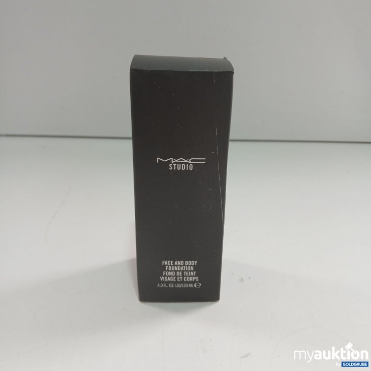 Artikel Nr. 809135 Artikel Nr. 809135: Mac Face and Body Foundation 120ml C5