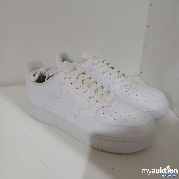 Artikel Nr. 464141 Artikel Nr. 464141: Nike WMNS Air Force 1 '07 Größe 37,5