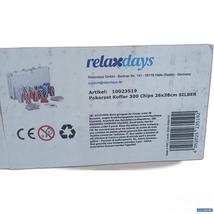 Artikel Nr. 994142 Artikel Nr. 994142: Relaxdays Pokerset Koffer 300Chips 26x38cm silber 10023519