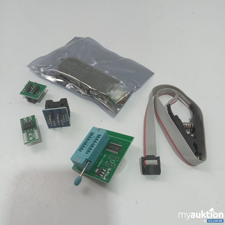 Artikel Nr. 857144 Artikel Nr. 857144: Adapter USB-Programmierer