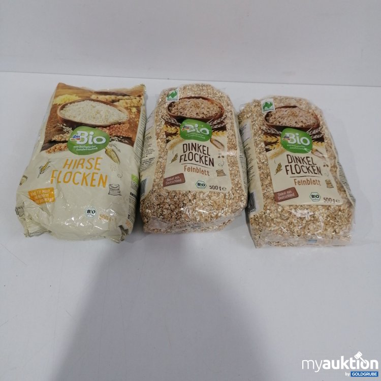 Artikel Nr. 855147 Artikel Nr. 855147: DM Bio 2x Dinkelflocken Feinblatt 2x500g, Hirseflocken 500g