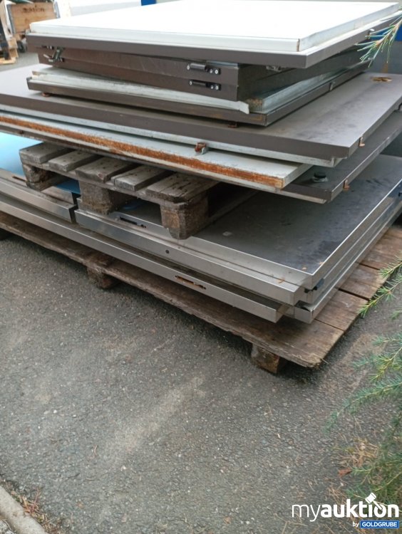 Artikel Nr. 471159: Metallplatten und Türen verschiedene Größen