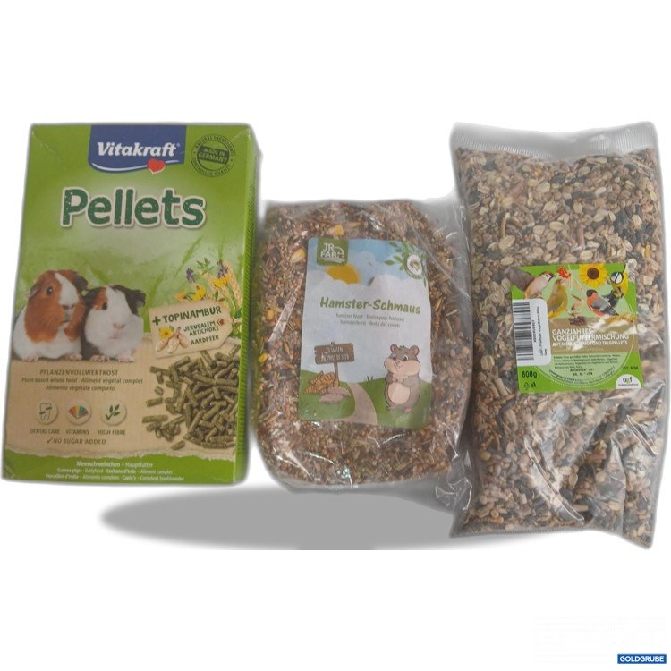 Artikel Nr. 982160: Diverses Nagerfutter (1kg + 600g) + Vogelfutter 800g