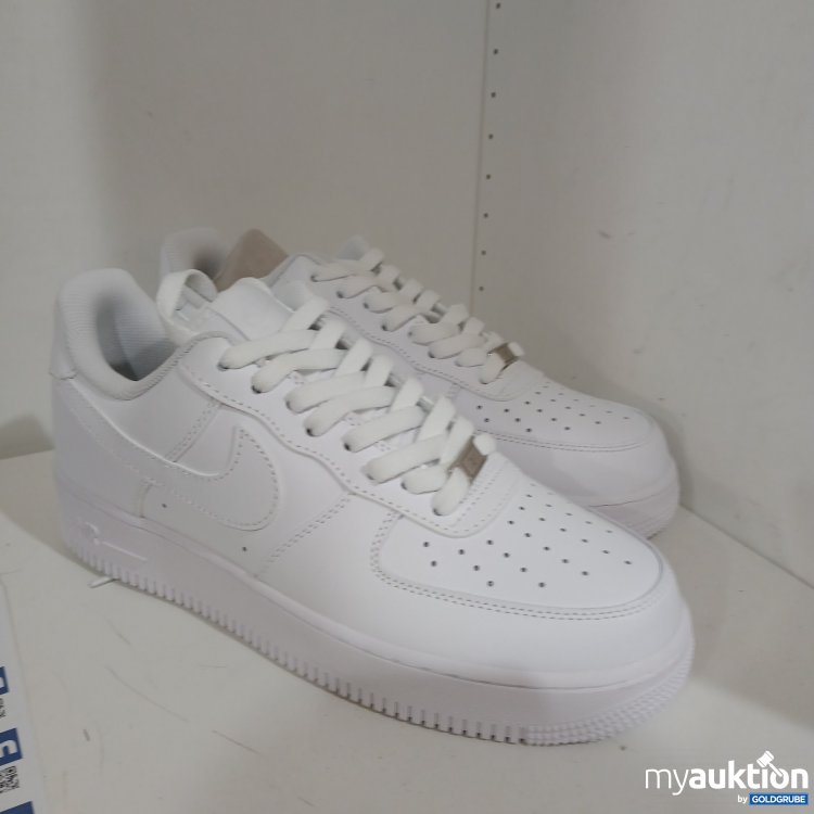 Artikel Nr. 997168 Artikel Nr. 997168: Nike Air Force 1 '07 Weiß Größe 44