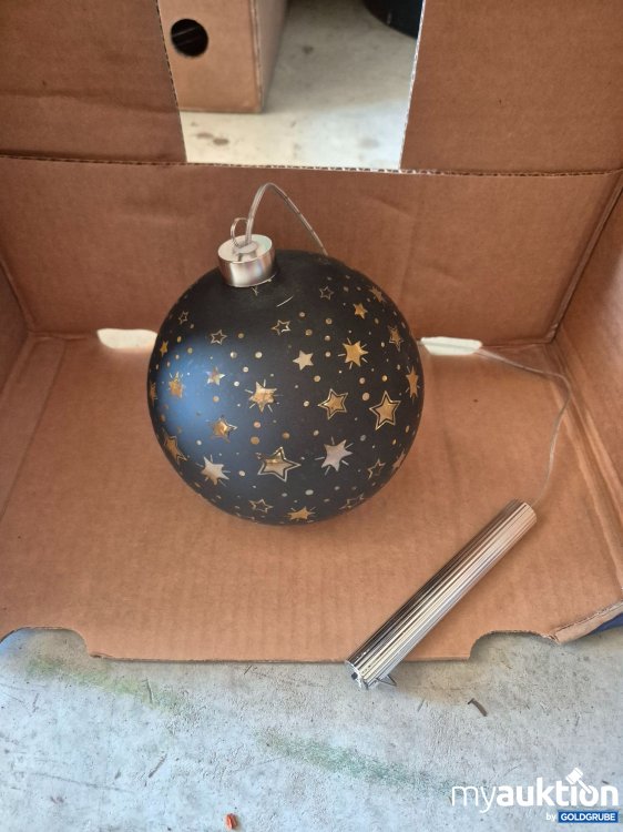 Artikel Nr. 935169 Artikel Nr. 935169: Weihnachtskugel mit Sternen groß und Leuchte