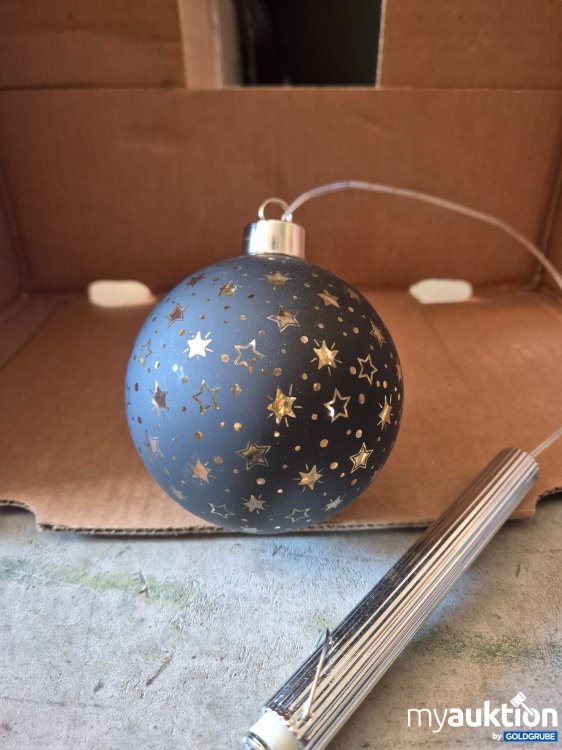 Artikel Nr. 935170 Artikel Nr. 935170: Weihnachtskugel mit Sternen klein und Leuchte