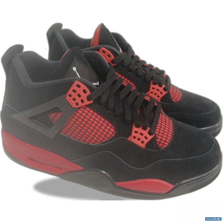 Artikel Nr. 991170 Artikel Nr. 991170: Nike Air Jordan 4 Retro Schwarz/Rot