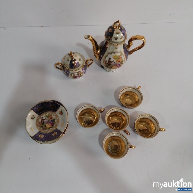 Artikel Nr. 833175 Artikel Nr. 833175: Bavaria Antikes Geschirr Set, in weiß, lila und Goldtönen gehalten mit romantischen Szenen oder Figuren verziert