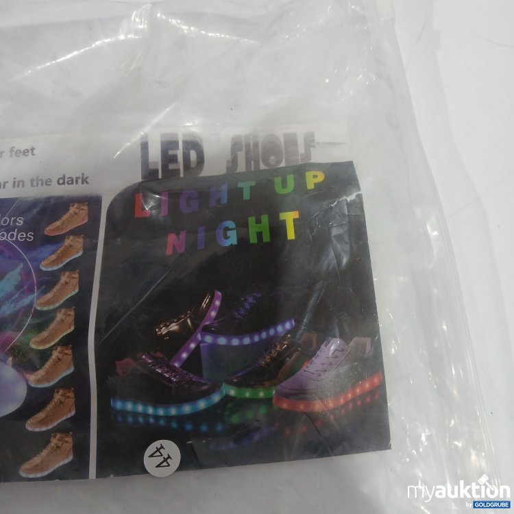 Artikel Nr. 804177 Artikel Nr. 804177: LED Shoes
