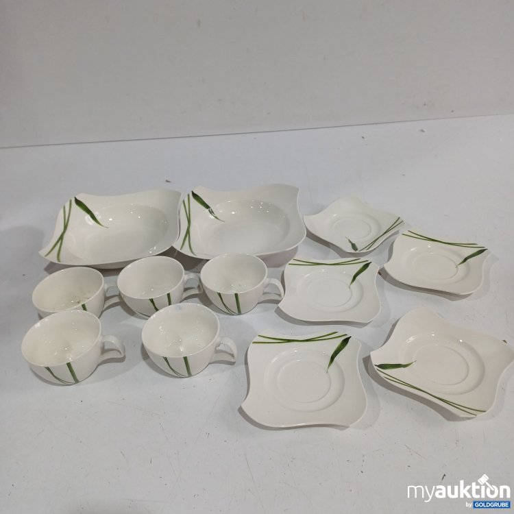 Artikel Nr. 962177: Geschirrset, 2x Suppenteller, 5xTassen, 5x Unterteller 