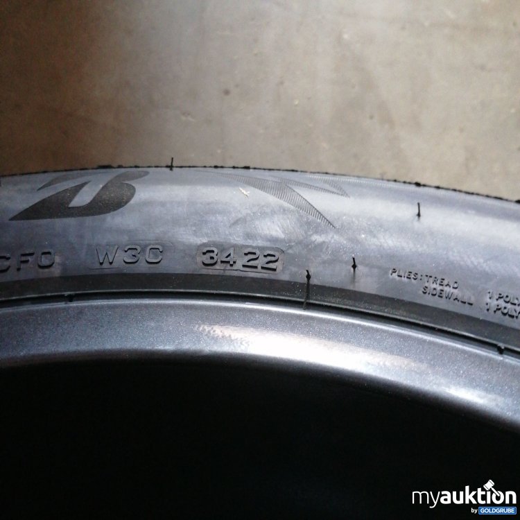 Artikel Nr. 509178 Artikel Nr. 509178: Bridgestone 235/55R19 M+S Reifen mit Hyundai Felge 1Stk