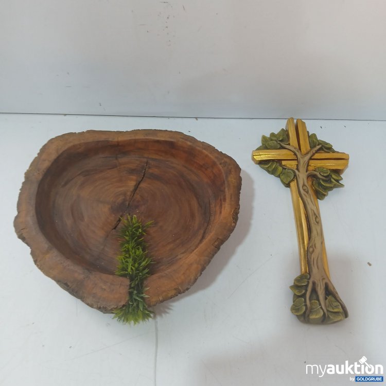 Artikel Nr. 989180: Diverse Deko-Holzschale ca 26x23x8cm + Deko-Hokzkreuz ca 30x13,5cm 