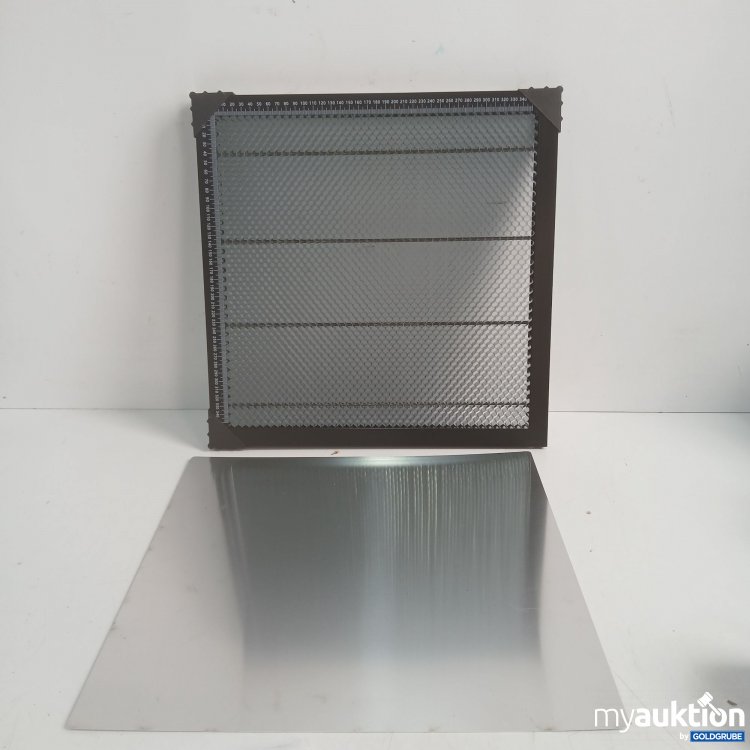 Artikel Nr. 992181 Artikel Nr. 992181: Waben-Arbeitstisch mit Metallplatte 40x40cm