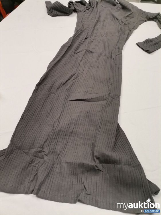 Artikel Nr. 863183 Artikel Nr. 863183: H&M Kleid