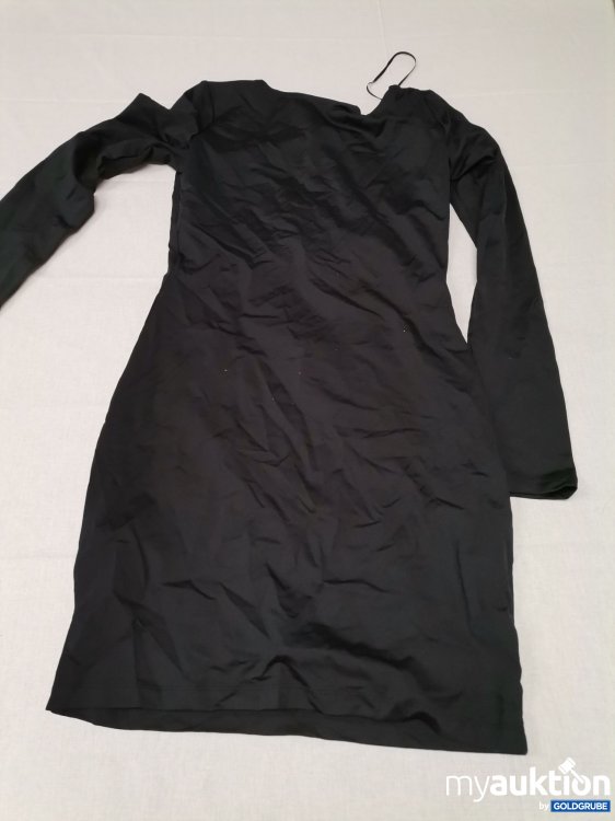 Artikel Nr. 706186 Artikel Nr. 706186: Bershka Kleid