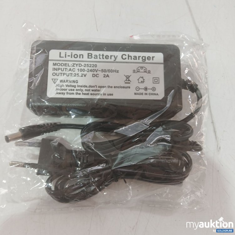 Artikel Nr. 989187 Artikel Nr. 989187: Li-ion Batterie Charger Model ZYD-25220 schwarz