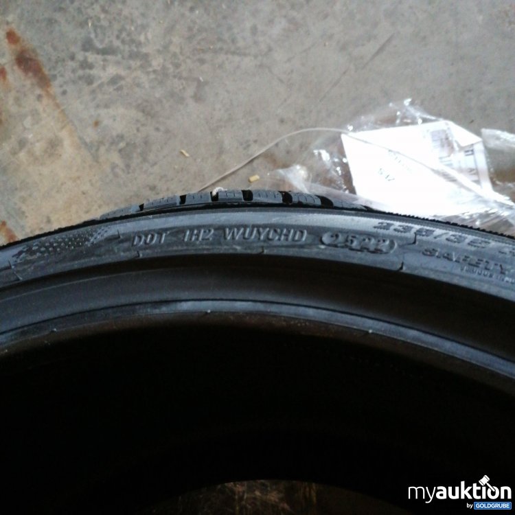 Artikel Nr. 509188 Artikel Nr. 509188: Kumho 235/35R19 M+S Reifen 2Stk