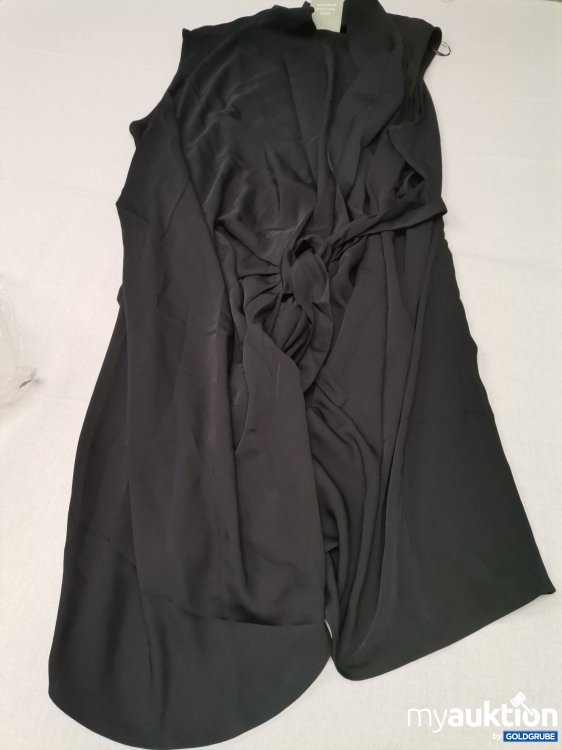 Artikel Nr. 715189 Artikel Nr. 715189: H&M Wickelkleid