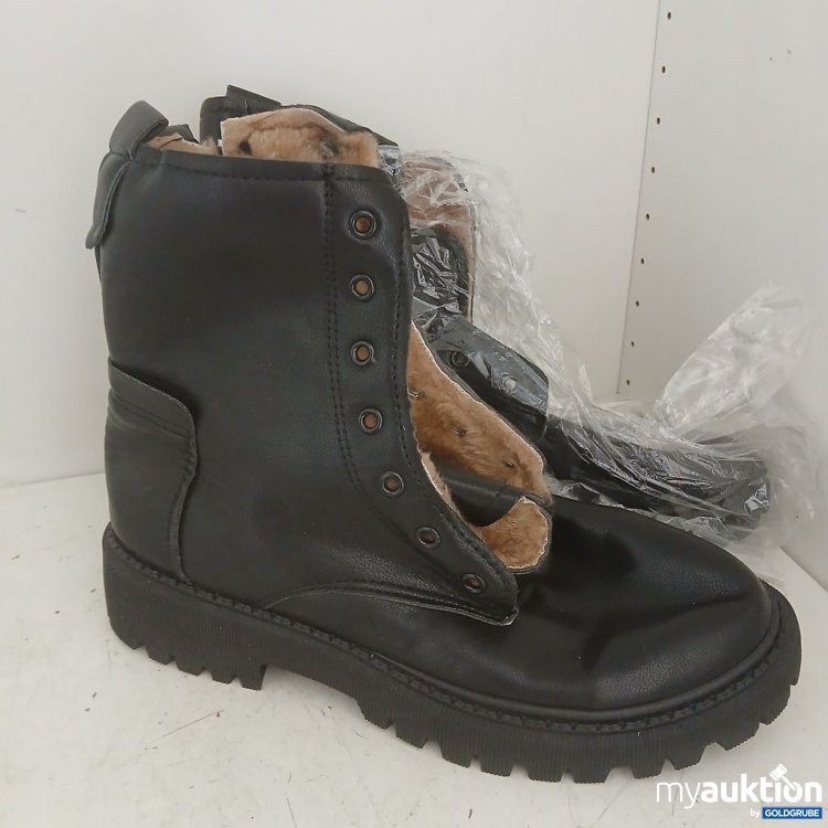 Artikel Nr. 952191: Stiefel mit Fellfutter ohne Schnürsenkel