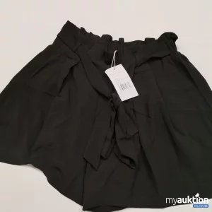 Auktion About You Shorts