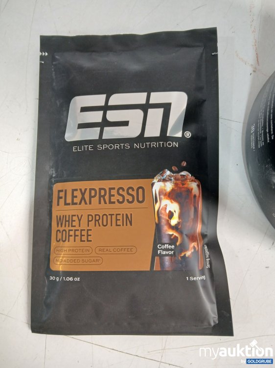 Artikel Nr. 996193 Artikel Nr. 996193: ESN Whey Protein Zimt geschmack 908g + 30g Säckchen