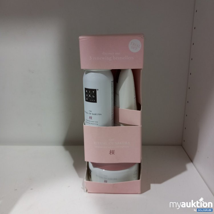 Artikel Nr. 470197 Artikel Nr. 470197: Rituals The Ritual of Sakura 3er Set Duschgel Peeling Creme