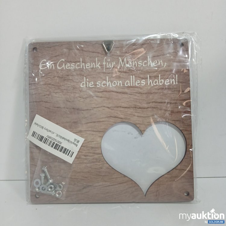 Artikel Nr. 849200: Holzgeschenk "Ein Geschenk für Menschen, die schon alles haben" 
