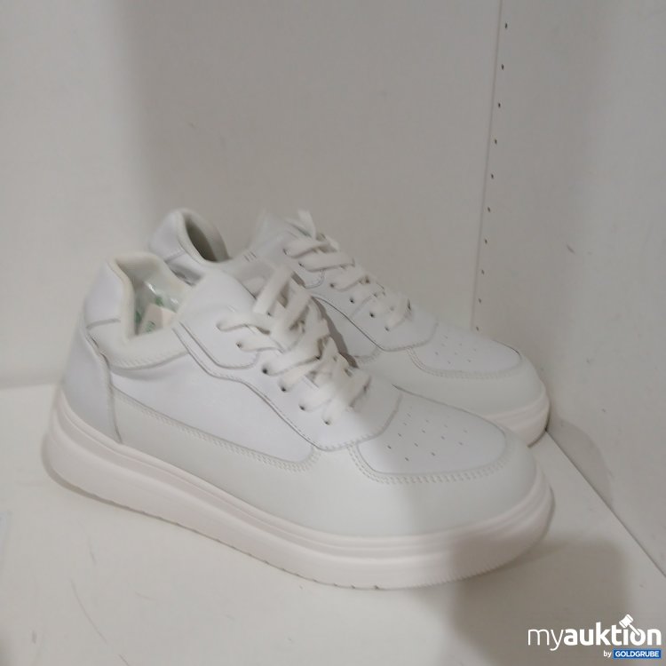 Artikel Nr. 464202: Weiße Sportschuhe Größe 42