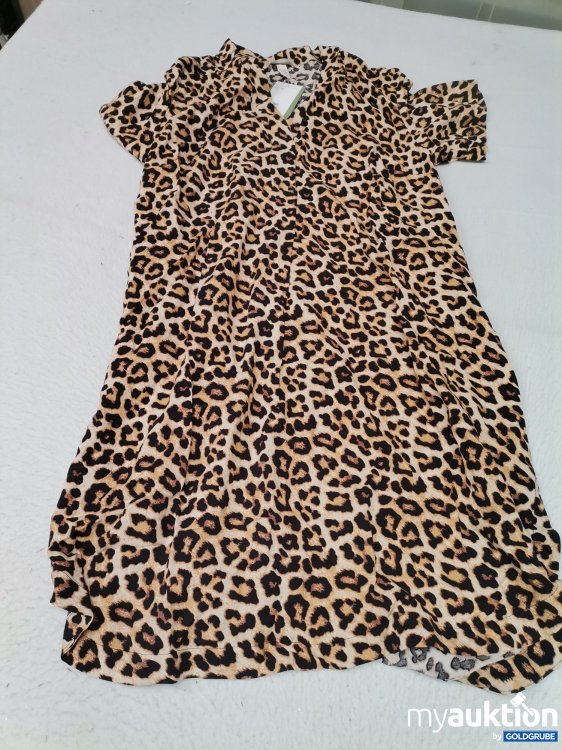 Artikel Nr. 687206 Artikel Nr. 687206: H&M Strandkleid