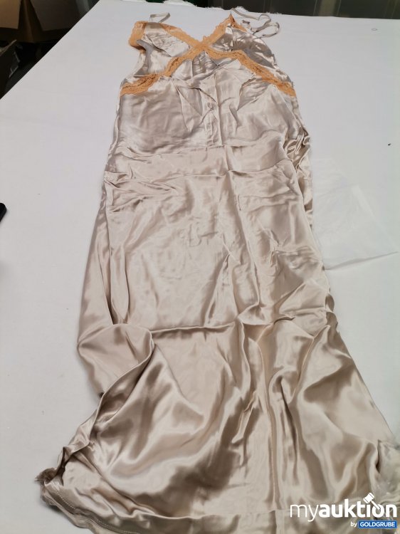 Artikel Nr. 670212 Artikel Nr. 670212: Nakd Satin Dress