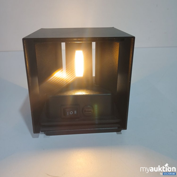 Artikel Nr. 818216 Artikel Nr. 818216: LED Wandleuchte