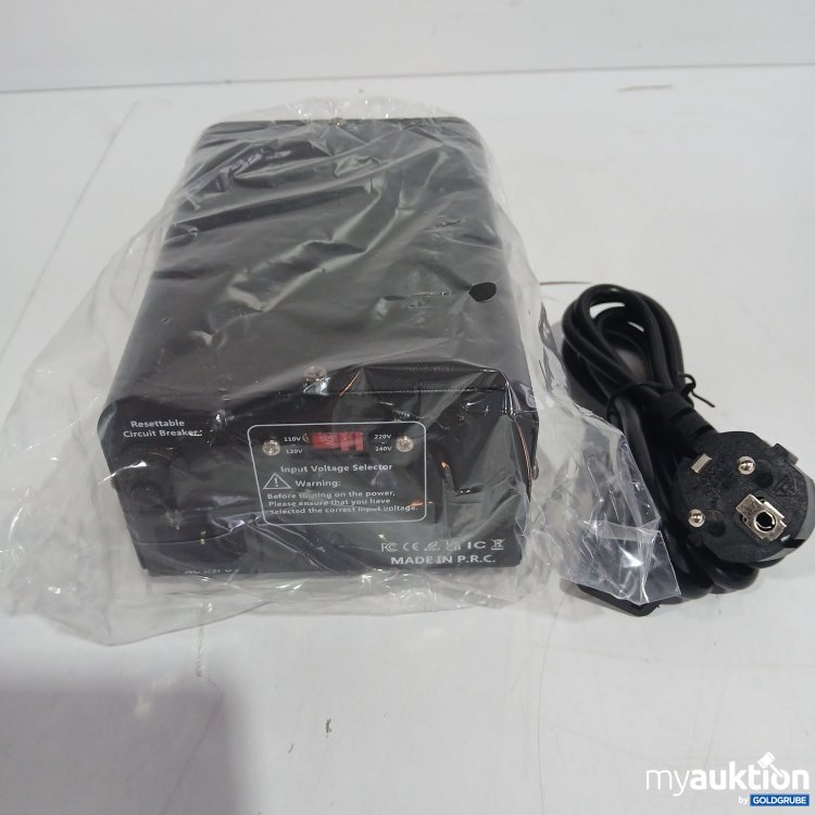 Artikel Nr. 832218 Artikel Nr. 832218: Resetable Circuit Breaker Input Voltage Selector