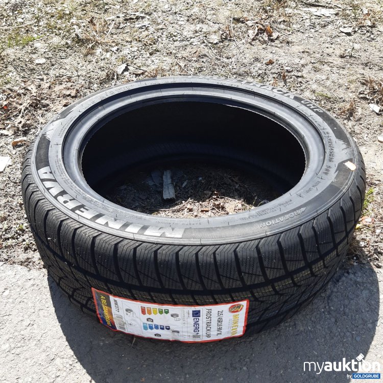 Artikel Nr. 439222 Artikel Nr. 439222: Minerva Frostrack UHP 215/45R16 90V XL