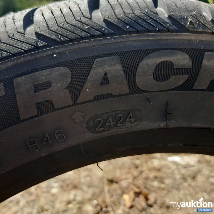 Artikel Nr. 439222 Artikel Nr. 439222: Minerva Frostrack UHP 215/45R16 90V XL