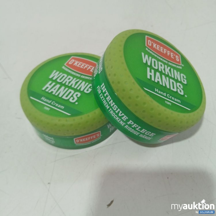 Artikel Nr. 933224 Artikel Nr. 933224: O'Keeffe's Working Hands Hand Cream 100g
Intensive Pflege für extrem trockene, rissige Hände. 100 g