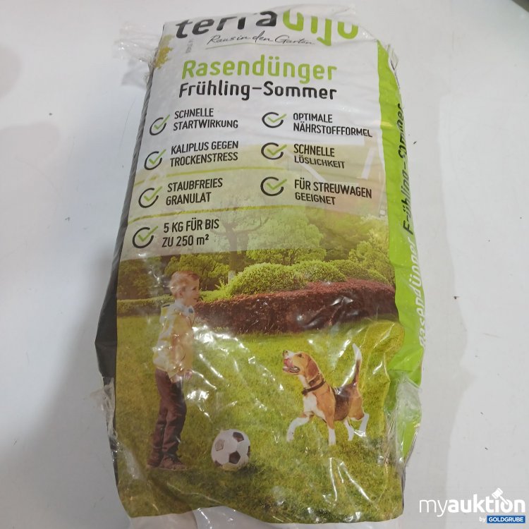 Artikel Nr. 888230: Terrauno Rasendünger Frühling-Sommer 5kg 