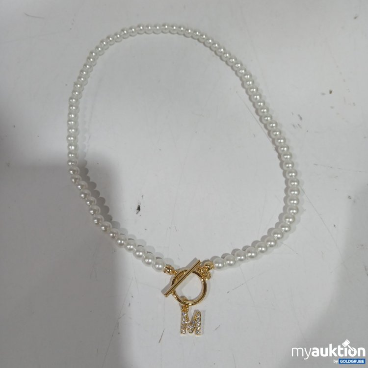 Artikel Nr. 882231: Perlenkette mit Anhänger "M" 