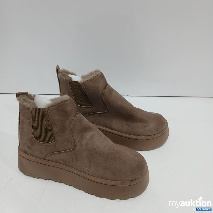 Artikel Nr. 963231: Boots mit Plateau Größe 39