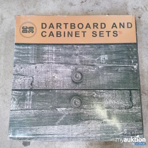 Auktion Dartboard and Cabinet Sets DC30