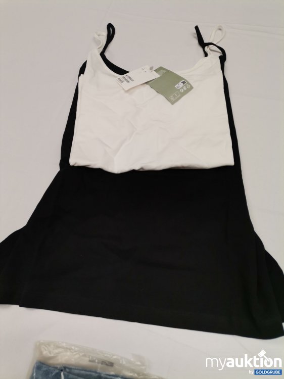 Artikel Nr. 775235 Artikel Nr. 775235: H&M Tops