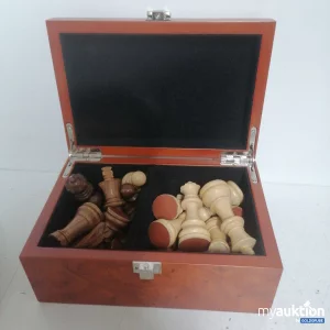 Auktion Schachspiel-Set im Holzkoffer