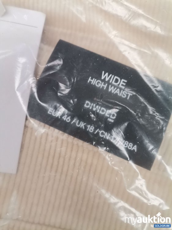 Artikel Nr. 775237 Artikel Nr. 775237: H&M Cordhose