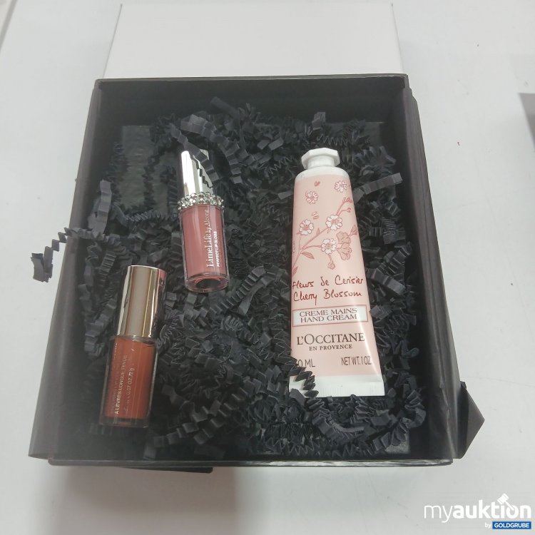 Artikel Nr. 835240 Artikel Nr. 835240: LimeLife by Alcone Make-Up