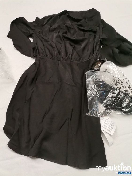 Artikel Nr. 863244: Asos Kleid 