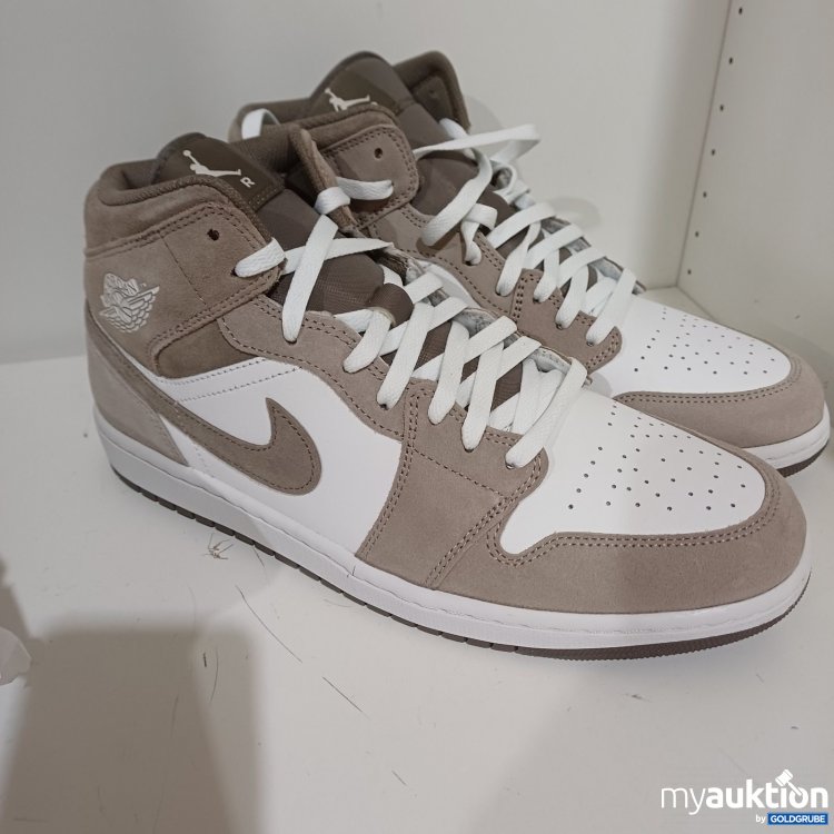 Artikel Nr. 464245 Artikel Nr. 464245: Nike Air Jordan Mid Enigma Stone/Olive Grey Gr. 45