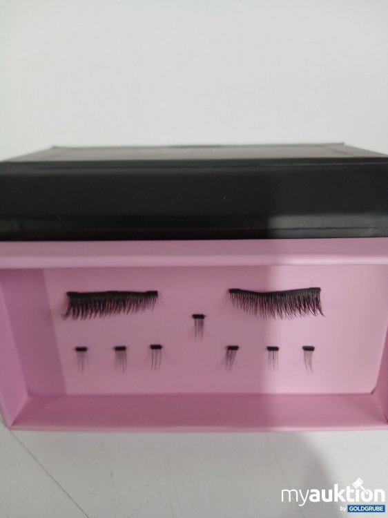 Artikel Nr. 997245 Artikel Nr. 997245: FLORYLASH Cat eye Look