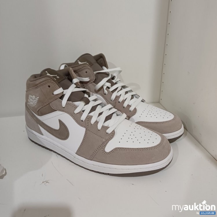 Artikel Nr. 464248 Artikel Nr. 464248: Nike Air Jordan 1 Mid Herren Sneaker Enigma Stone Olive Grey Gr. 42,5