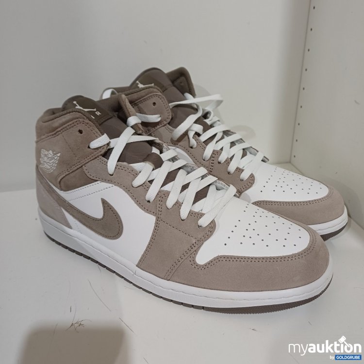 Artikel Nr. 464250 Artikel Nr. 464250: Nike Air Jordan 1 Mid Herren Sneaker Gr. 41 Enigma Stone/Olive Grey