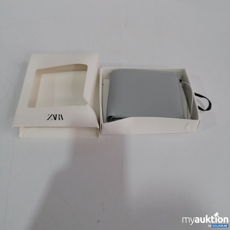 Artikel Nr. 840253 Artikel Nr. 840253: Zara Geldbörse grau 11.5x9cm